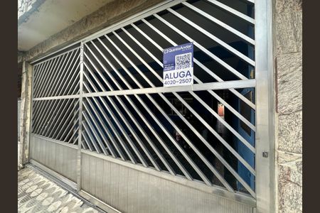 Casa para alugar com 100m², 3 quartos e 1 vagaFachada