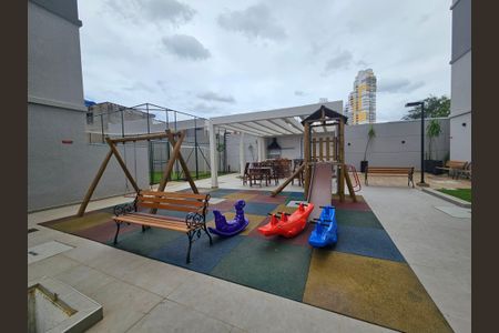 Apartamento para alugar com 32m², 2 quartos e sem vaga Apartamento para alugar com 32m², 2 quartos e sem vagaÁrea comum - Playground