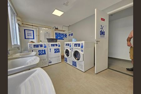 Apartamento para alugar com 32m², 2 quartos e sem vaga Apartamento para alugar com 32m², 2 quartos e sem vagaLavanderia