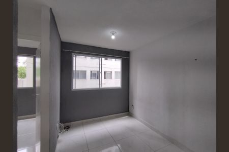 Sala  de apartamento para alugar com 2 quartos, 42m² em Jardim Sao Saverio, São Paulo
