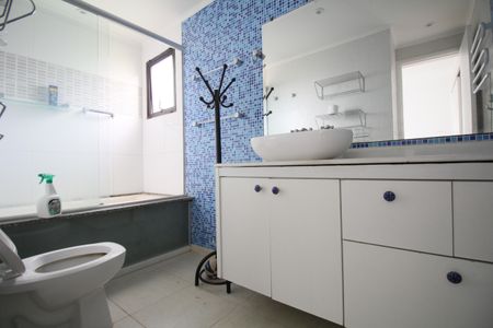 Apartamento para alugar com 108m², 3 quartos e 2 vagasBanheiro 1