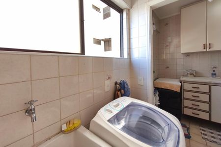 Apartamento à venda com 66m², 1 quarto e sem vagaÁrea de Serviço