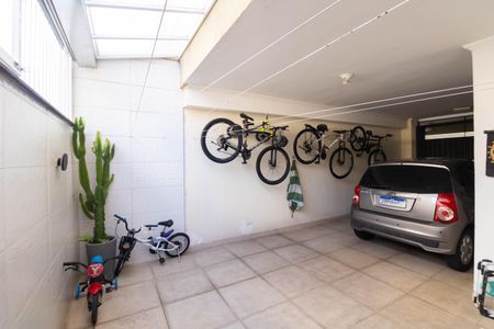 Casa de condomínio para alugar com 120m², 3 quartos e 2 vagas