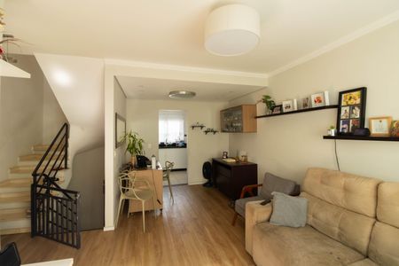 Casa de condomínio para alugar com 120m², 3 quartos e 2 vagas