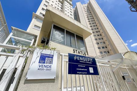 Apartamento à venda com 68m², 2 quartos e 1 vagaFachada + plaquinha
