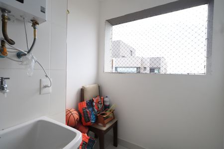 Apartamento para alugar com 70m², 2 quartos e 1 vagaÁrea de Serviço