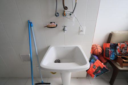 Apartamento para alugar com 70m², 2 quartos e 1 vagaÁrea de Serviço