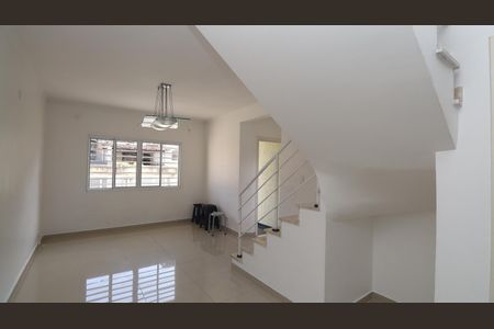 Casa para alugar com 3 quartos, 150m² em Vila Isolina Mazzei, São Paulo