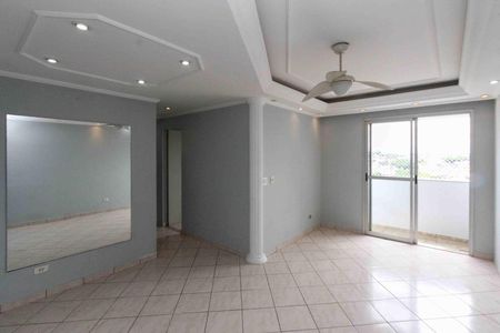 Sala de apartamento para alugar com 3 quartos, 63m² em Vila Divina Pastora, São Paulo