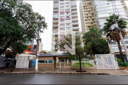 Apartamento para alugar com 187m², 3 quartos e 1 vaga Apartamento para alugar com 187m², 3 quartos e 1 vagaFachada