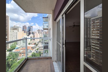 Apartamento para alugar com 187m², 3 quartos e 1 vaga Apartamento para alugar com 187m², 3 quartos e 1 vagaVaranda