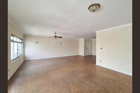 Apartamento para alugar com 187m², 3 quartos e 1 vaga Apartamento para alugar com 187m², 3 quartos e 1 vagaSala