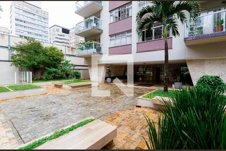 Apartamento para alugar com 187m², 3 quartos e 1 vaga Apartamento para alugar com 187m², 3 quartos e 1 vagaEntrada