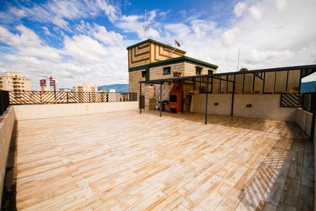 Apartamento para alugar com 4 quartos, 300m² em Vila Tupi, Praia Grande