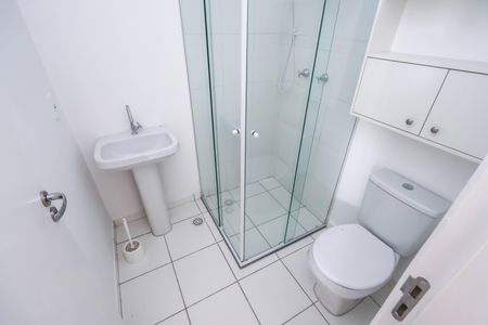 Studio para alugar com 33m², 1 quarto e sem vaga Studio para alugar com 33m², 1 quarto e sem vagaBanheiro