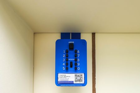 Studio para alugar com 33m², 1 quarto e sem vaga Studio para alugar com 33m², 1 quarto e sem vagaLockbox