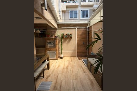 Casa de condomínio à venda com 117m², 4 quartos e 2 vagasÁrea externa