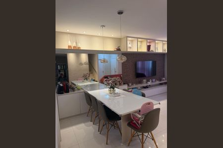 Sala de casa de condomínio à venda com 4 quartos, 117m² em Freguesia (Jacarepaguá), Rio de Janeiro