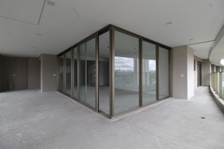 Varanda de apartamento à venda com 3 quartos, 221m² em Indianópolis, São Paulo