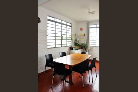 Casa à venda com 468m², 3 quartos e 6 vagas Casa à venda com 468m², 3 quartos e 6 vagasDetalhe - Copa