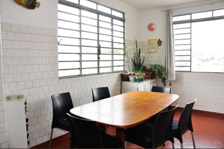 Casa à venda com 468m², 3 quartos e 6 vagas Casa à venda com 468m², 3 quartos e 6 vagasDetalhe - Copa