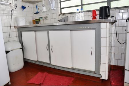 Casa à venda com 468m², 3 quartos e 6 vagas Casa à venda com 468m², 3 quartos e 6 vagasDetalhe - Cozinha Americana