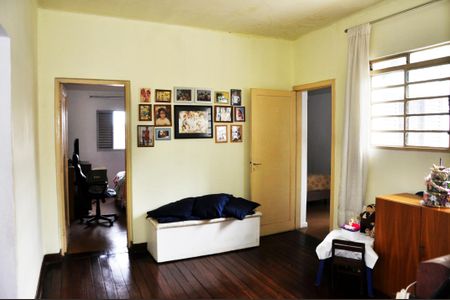 Casa à venda com 468m², 3 quartos e 6 vagas Casa à venda com 468m², 3 quartos e 6 vagasDetalhe - Sala de Jantar