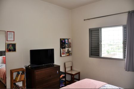 Casa à venda com 468m², 3 quartos e 6 vagas Casa à venda com 468m², 3 quartos e 6 vagasDetalhe - Quarto 02