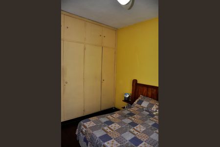 Casa à venda com 468m², 3 quartos e 6 vagas Casa à venda com 468m², 3 quartos e 6 vagasDetalhe - Quarto 01