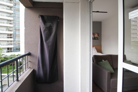 Varanda de kitnet/studio à venda com 1 quarto, 27m² em Vila Olímpia, São Paulo