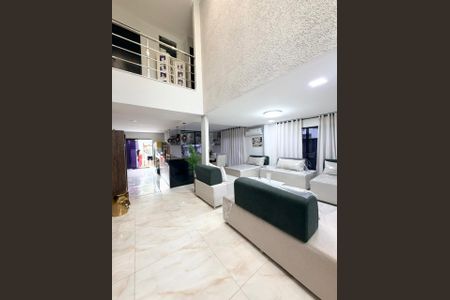 Casa de condomínio à venda com 390m², 3 quartos e 1 vagaFoto 02