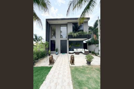Casa de condomínio à venda com 390m², 3 quartos e 1 vagaFoto 01