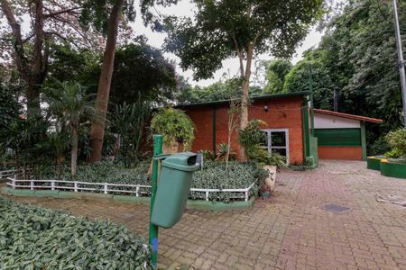 Casa de condomínio à venda com 200m², 3 quartos e 1 vagaÁrea comum
