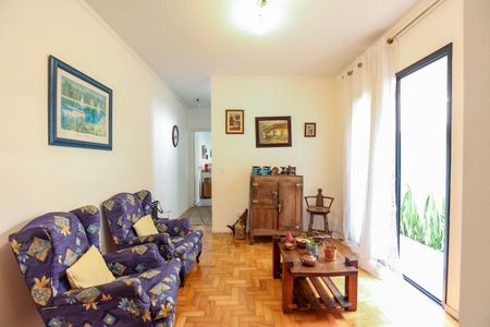 Sala de casa de condomínio à venda com 3 quartos, 200m² em Jardim das Vertentes, São Paulo