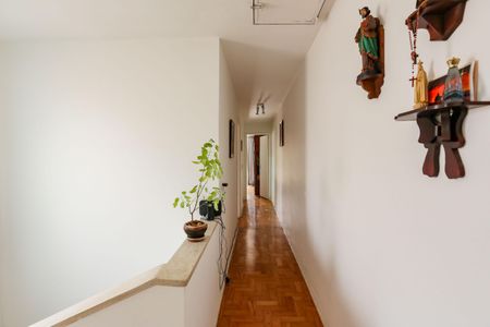 Casa de condomínio à venda com 200m², 3 quartos e 1 vagaCorredor 