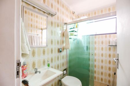 Casa de condomínio à venda com 200m², 3 quartos e 1 vagaBanheiro Social