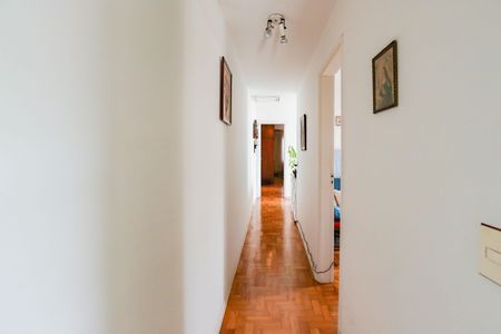 Casa de condomínio à venda com 200m², 3 quartos e 1 vagaCorredor 