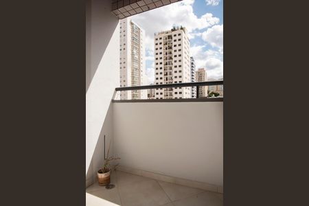 Apartamento à venda com 78m², 3 quartos e 2 vagasVaranda