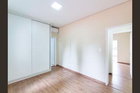 Casa à venda com 126m², 3 quartos e 1 vaga Casa à venda com 126m², 3 quartos e 1 vagaSuíte 2