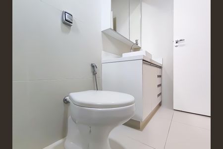 Casa à venda com 126m², 3 quartos e 1 vaga Casa à venda com 126m², 3 quartos e 1 vagaBanheiro da Suíte 2