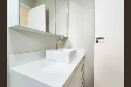 Casa à venda com 126m², 3 quartos e 1 vaga Casa à venda com 126m², 3 quartos e 1 vagaBanheiro da Suíte 2