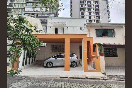 Casa à venda com 126m², 3 quartos e 1 vaga Casa à venda com 126m², 3 quartos e 1 vagaFachada da casa