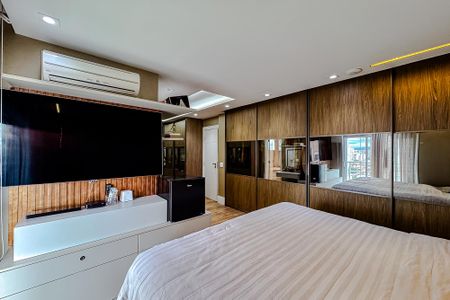 Apartamento à venda com 3 quartos, 224m² em Vila Gomes Cardim, São Paulo