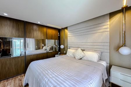 Apartamento à venda com 3 quartos, 224m² em Vila Gomes Cardim, São Paulo