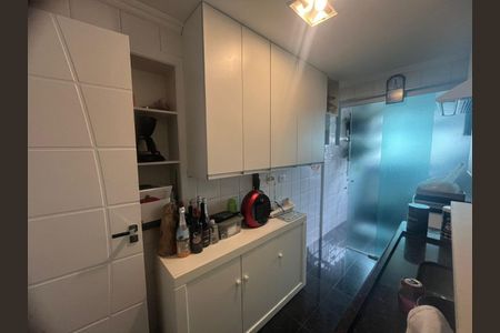 Apartamento à venda com 120m², 2 quartos e 2 vagasFoto 01