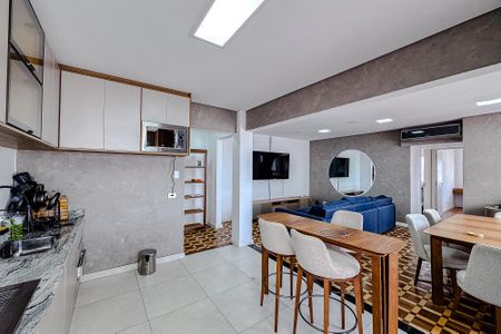 Apartamento à venda com 90m², 2 quartos e 1 vaga Apartamento à venda com 90m², 2 quartos e 1 vagaCozinha