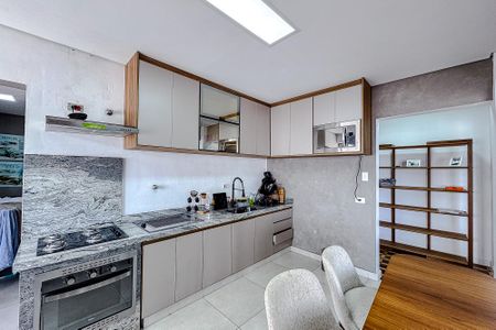 Apartamento à venda com 90m², 2 quartos e 1 vaga Apartamento à venda com 90m², 2 quartos e 1 vagaCozinha