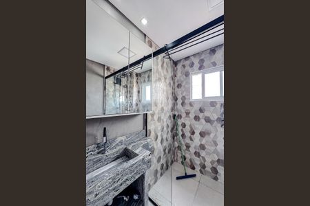 Apartamento à venda com 90m², 2 quartos e 1 vaga Apartamento à venda com 90m², 2 quartos e 1 vagaBanheiro