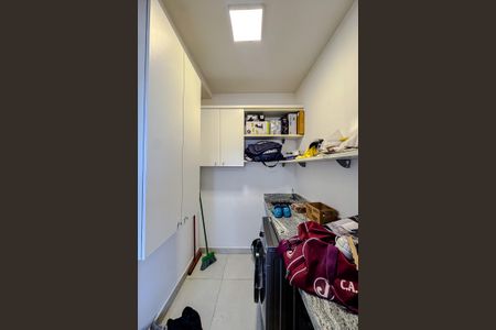 Apartamento à venda com 90m², 2 quartos e 1 vaga Apartamento à venda com 90m², 2 quartos e 1 vagaÁrea de Serviço