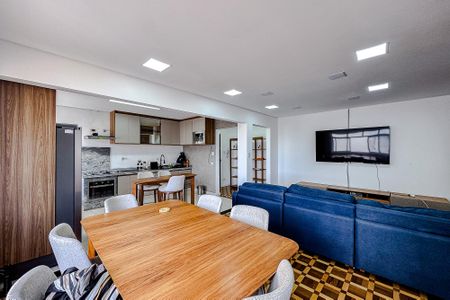 Apartamento à venda com 90m², 2 quartos e 1 vaga Apartamento à venda com 90m², 2 quartos e 1 vagaSala